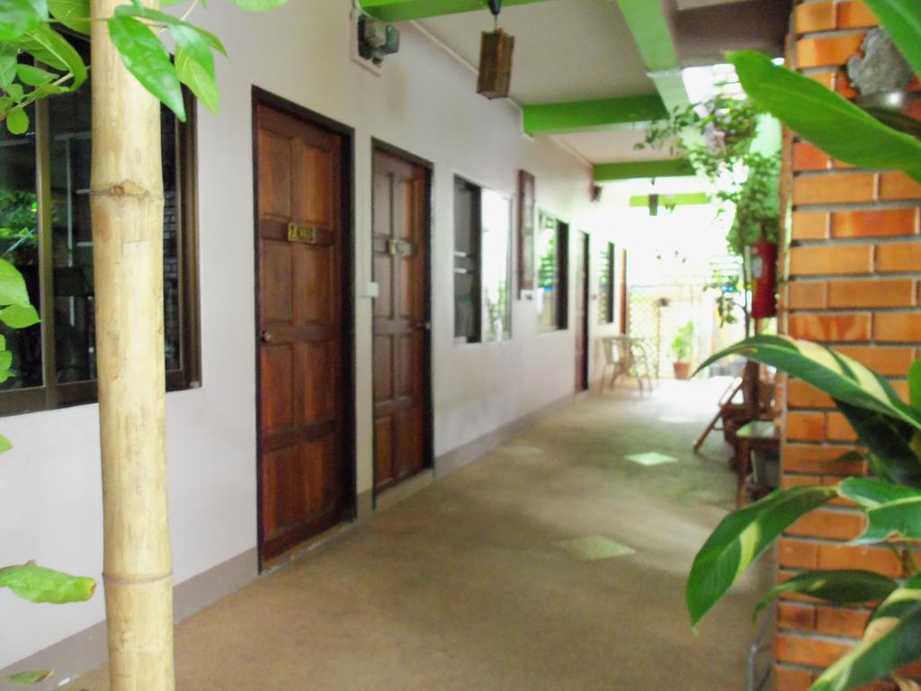 Baitong Homestay Chiang Mai Exterior foto